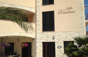 Apartments Villa Kristina - Photo 1