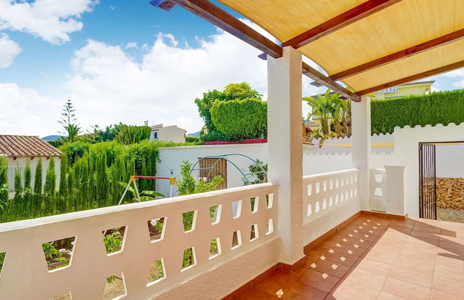 Serene Villa in Calpe With Private Swimming Pool - Photo 14