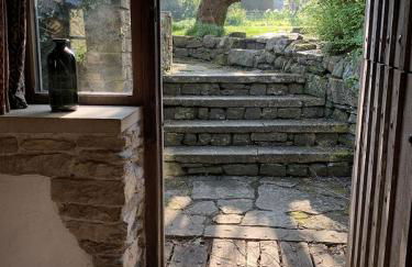 The Cartshed - Photo 2