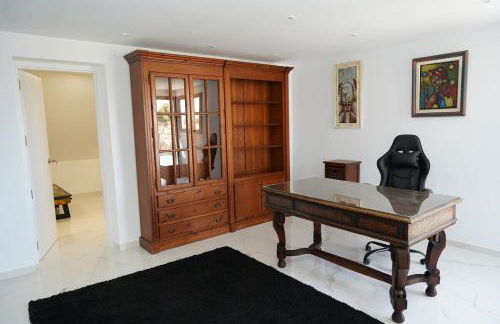 complete luxury house with garden - Foto 27