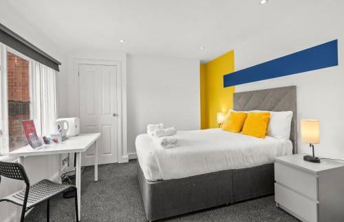 6 BR 4 Bath Central Worcester Sleeps 12 - Foto 43