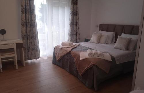 Jolie Ann Marie apartment - Photo 21