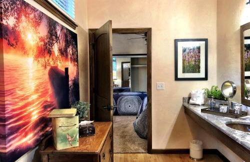 C25, Four bedroom, 4 1 2 bath luxury log-sided cottage with hot tub cottage - Foto 20