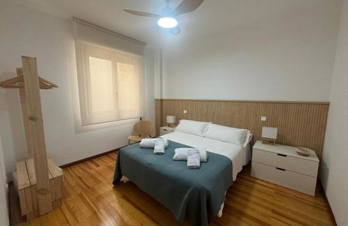 Erdizka, céntrico apartamento turístico con la mejor vista Plaza de los Fueros - Photo 3