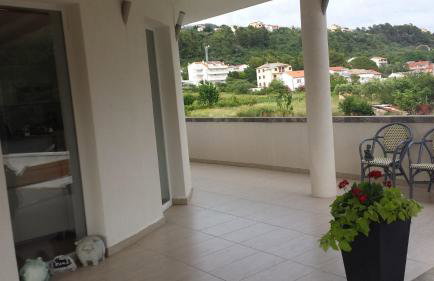 Nina Villa - Foto 67