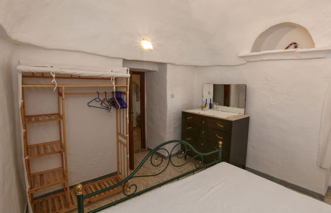 Typical Trullo with Conical Roof in Excellent Area near Sea - Foto 3