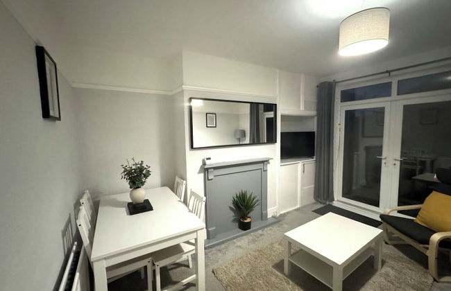 Kentmere Apartment - 2 Bedroom - Photo 9