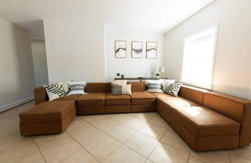 Relaxing 5-Bedroom Villa with Outdoor Oasis - Foto 11