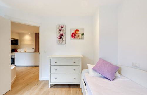 Clínica Universitaria y Hospitales by Clabao - Photo 10