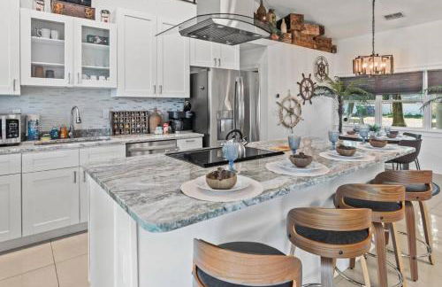 Hideout on the Hillsborough is a Gorgeous Renovated 3BR Pet Friendly Home on the Hillsborough River located in the North End of Seminole Heights - Foto 17