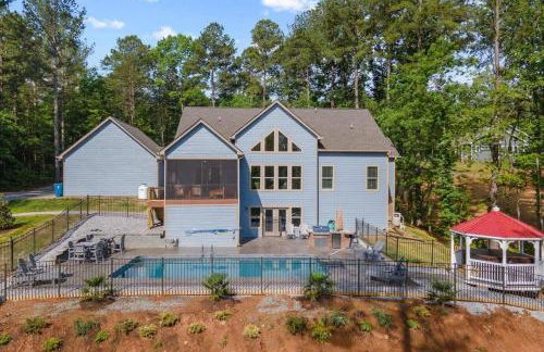 Lake Norman Home Lake Access with Heated Pool & Hot Tub - Foto 39