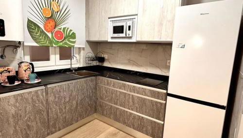 LUJO Proyector, Maquina Arcade, Wifi y patinetes - Foto 3