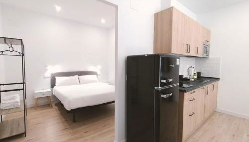 Apartamentos La Brava by gaiarooms - Photo 5