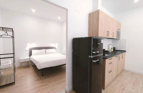 Apartamentos La Brava by gaiarooms - Photo 5