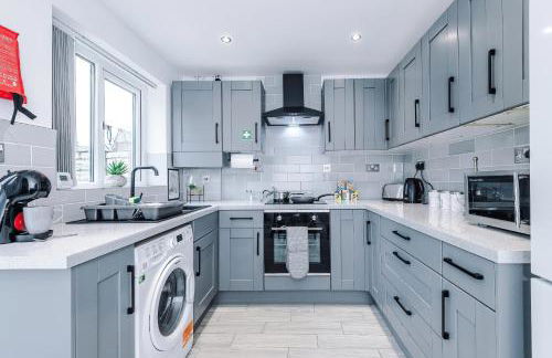 Stylish 2BR House for 4 in Manchester with Parking - Foto 22