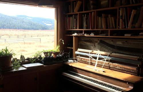 Charming Alpine Log Cabin for Family Vacation near Cora, Wyoming - Photo 6