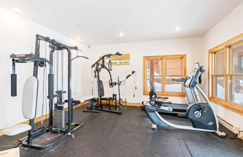 Basecamp Stays: Upscale Getaway Shuttle Hot Tubs - Foto 46