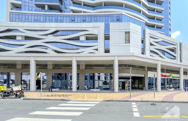 Luxury 1B With Balcony in Blue Wave Tower Dubai - Photo 27