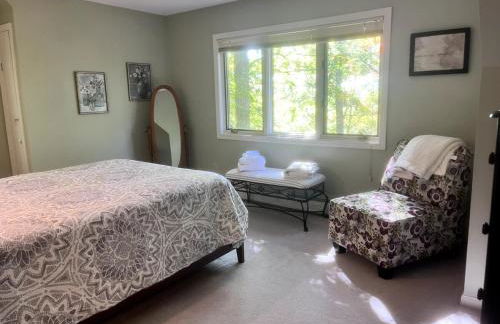 Tranquil NH Lakehouse Escape - Foto 27