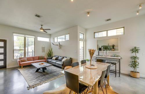 Modern Austin Townhome with Covered Patio, Balcony! - Foto 7