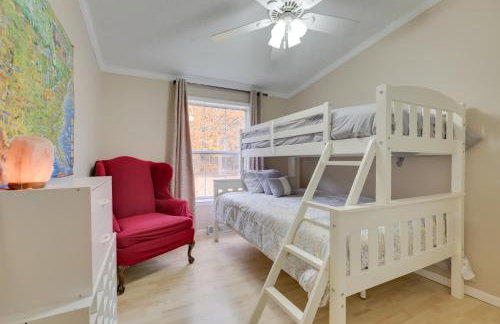 The Country House - Kalkaska Retreat with Fire Pit - Foto 24