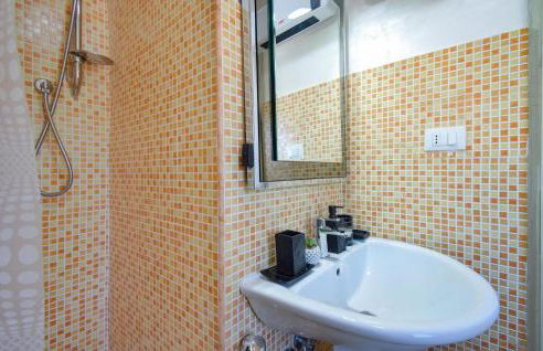 1 Bedroom Cozy Apartment In Castel Di Tora - Foto 16