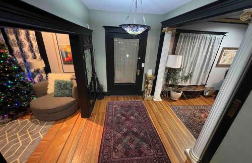 4 BR Luxurious-Gem Mansion in Heart of Denver - Foto 39