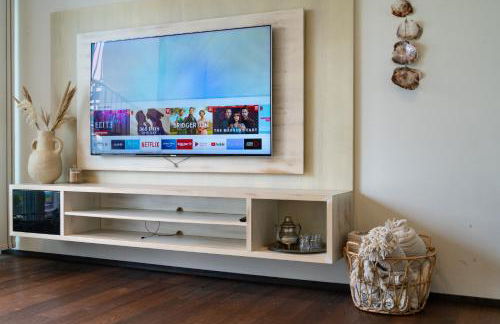 Villa Madrugada, beachside villa in Costabella - Photo 37