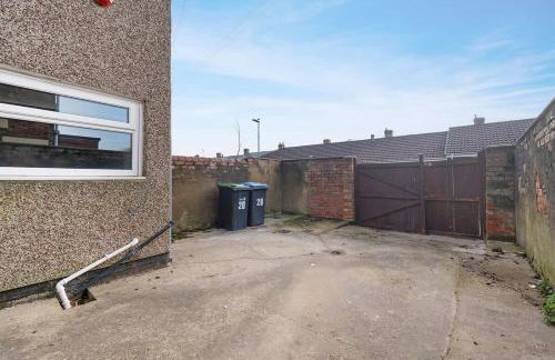 Stylish 4BR Retreat Near Town Centre - Foto 44