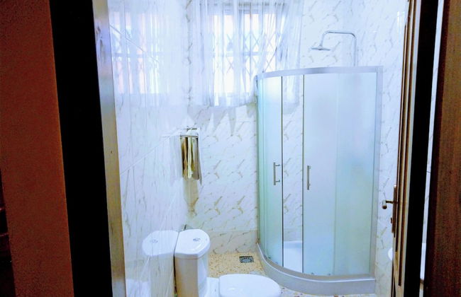 Room-renajoe Ejisu-kubease - Foto 17