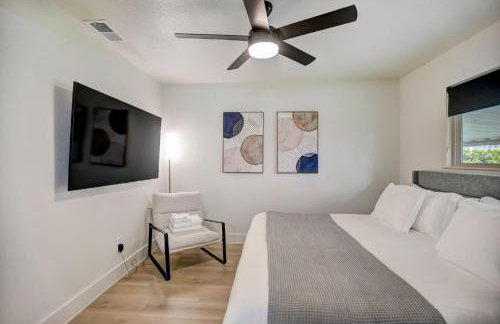 Custom Designer Home. Sleeps 9. Close to domain Q2 - Foto 23