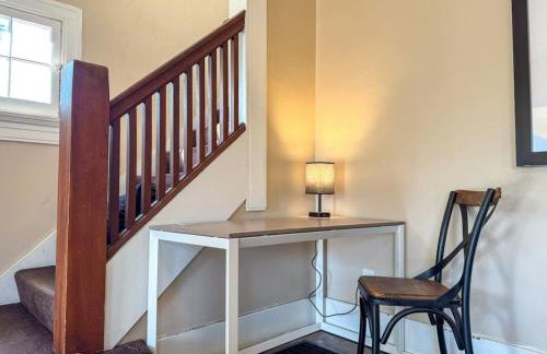 Spacious 3 Bedroom Sleeps 12 with 7 Beds plus Parking - Foto 7