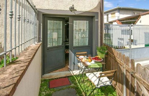 Awesome Home In Querceta With Wifi - Foto 7