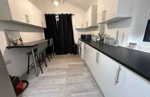 Cosy Six Bedroom House in Bedford Town - Foto 14