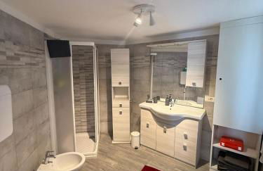 Casa La Pief 1 Giallo by Gardadomusmea - Photo 11