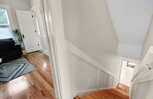 Apothecary - Upper Unit Downtown 2BR - Foto 6