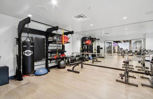 2BR Fully Furnished Apartment Uptown - BOA Stadium apts - Foto 22