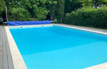 Manoir majestueux à Chaniers avec piscine privée - Foto 2