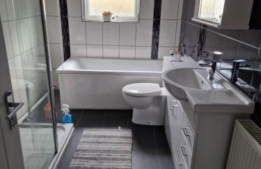 The Cottage - Photo 9