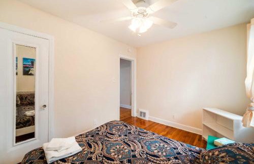 Ferndale Apartment with Yard - Near the Detroit Zoo! - Foto 11