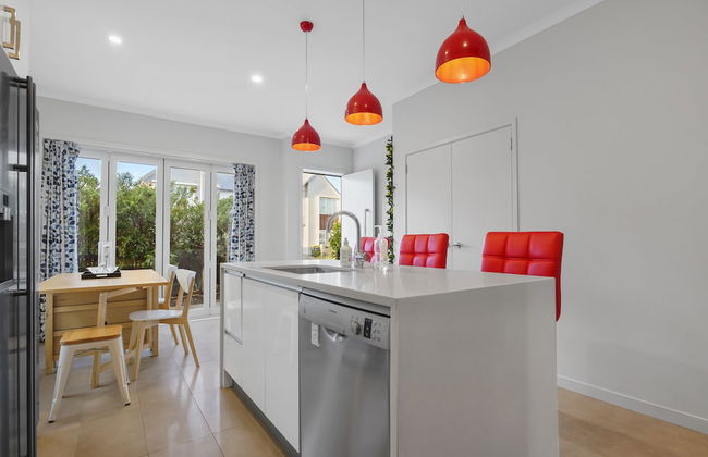 Modern 3BR Family House - Yard & Big TV - Foto 17