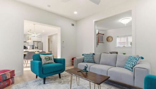 New Modern Updated Secure and Private Home - Foto 3