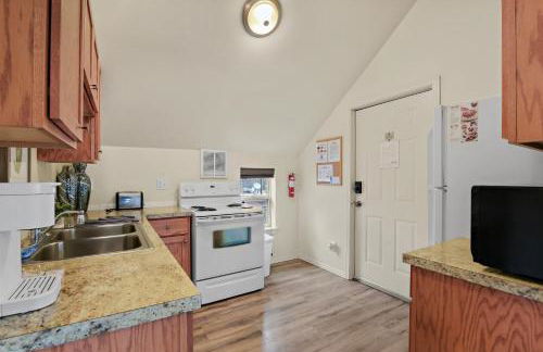 Maple Leaf Manor Suites - Foto 24