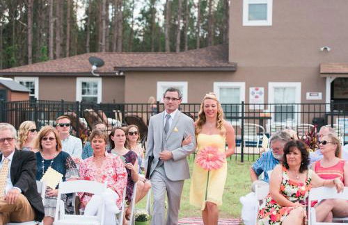 Lakefront Mansion on 10 Acres - Sleeps 15-45 - Foto 53