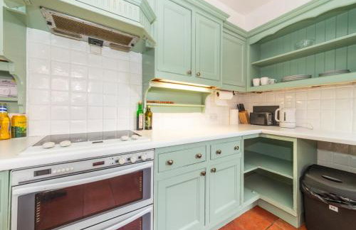 Central Caversham Traditional English House Pass the Keys - Photo 9