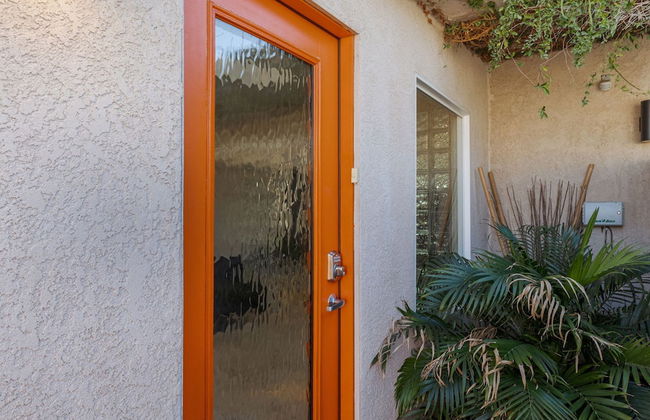 The Palms- Pool Jacuzzi and Pet Friendly - Photo 6