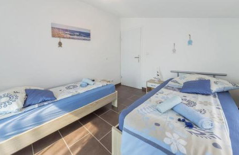 Stunning Apartment In Trget - Foto 27