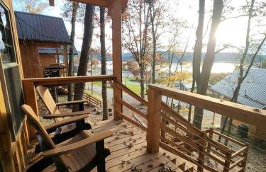 Sweet Tree Cabin with Grill Overlooking Tappan Lake in Ohio - Foto 2
