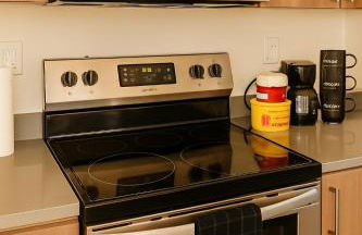 2 Bedroom Villa, Dog Park, Lake, WiFi, Laundry , Pool - Photo 12