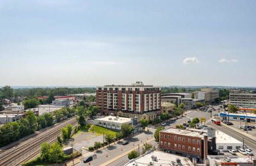 Downtown Silver Spring 2BR Skyline Balcony Suite Walkable to DC Metro LuxePad - Foto 36